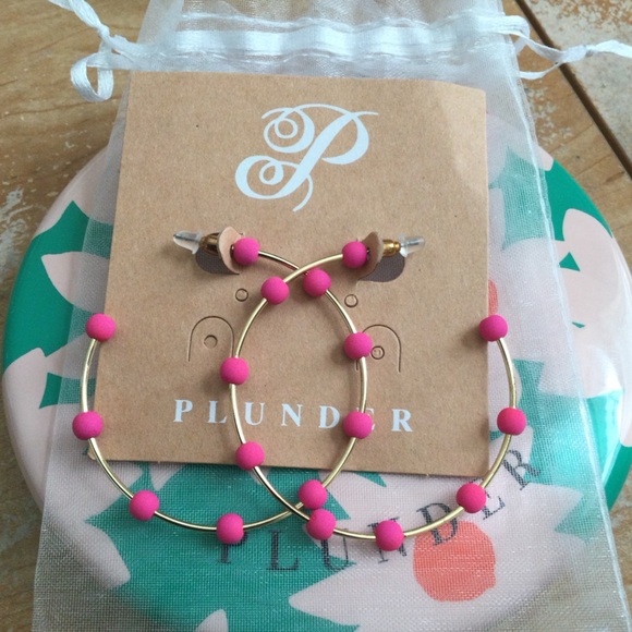 Plunder Pink Bead Gold Hoop Earrings - Picture 2 of 2